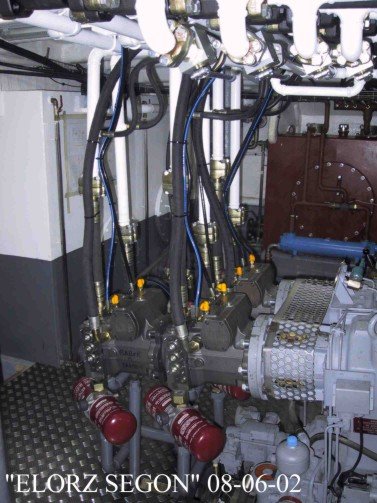 Imagen de Capitol 8 - 2002